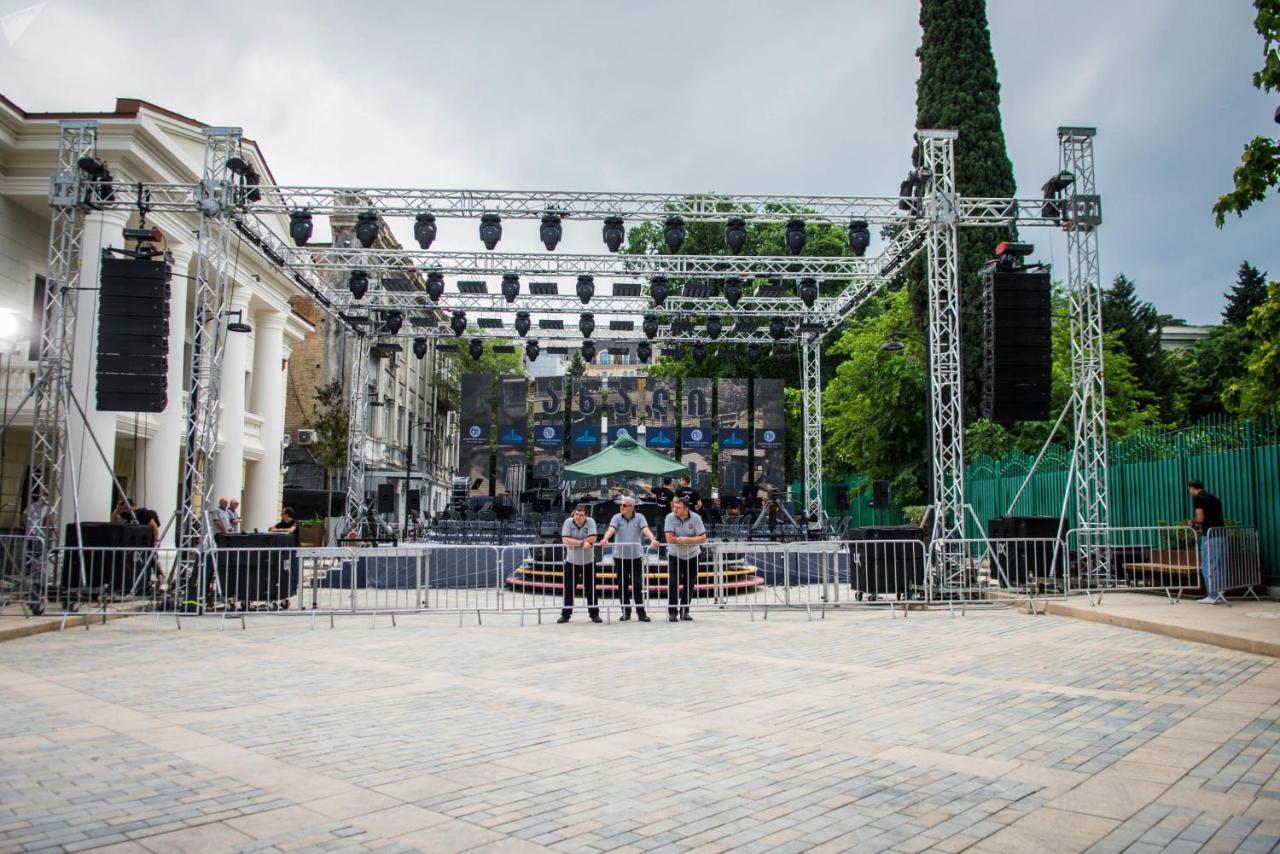 Twins Ξενοδοχείο Τυφλίδα Εξωτερικό φωτογραφία